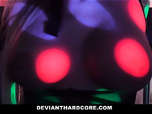DeviantHardcore - scorching huge-chested towheaded Gets predominated